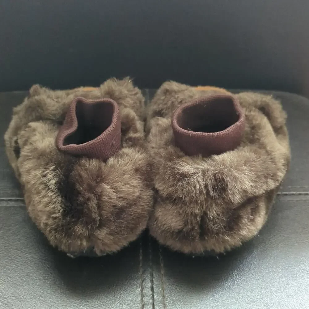 L.L. Bean Toddler 7-8 Little Brown Bear Fuzzy Furry Pull On Warm Slippers